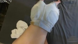 上海气质美女大学生刘XX给包皮屌老外吃鸡巴啪啪口爆颜射脸上