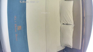 【Hotel监控系列】大学生夜间约炮，女生酷似明星，漂亮的脸蛋，洋溢着满足的表情