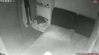 史上最强家庭摄像头破解最真实父女乱伦，骚女儿强行骑乘老父亲，父女关系真实性对白可验证