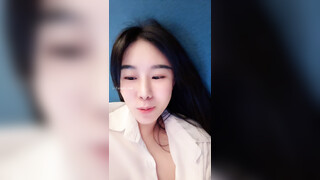 【小碧晨】兄弟们神似张碧晨奶子超级大，开朗健谈，活泼爱笑大尺度话题不断，掰逼粉嫩 (3)
