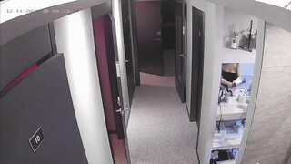 黑客破解夜店化妆更衣室监控偷拍小姐服务完客人洗澡化妆更衣