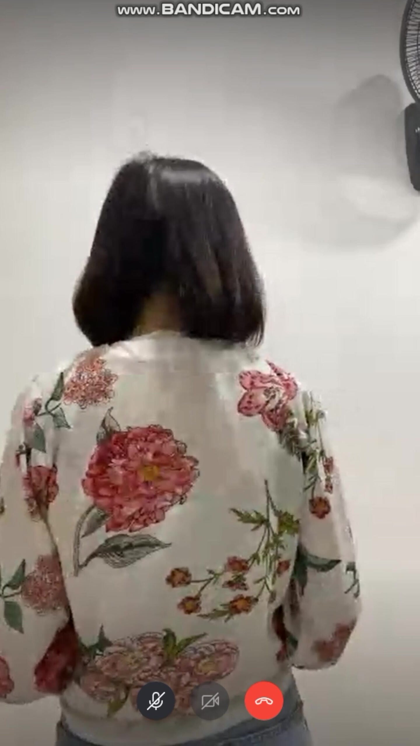 网络招聘冒充机器人忽悠漂亮学妹脱光了检查鲍鱼 (1)