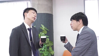 【中文字幕】出张先で仆をダメにするキス魔な後辈女子と涎ダラダラ相部屋NTR 五日市芽依 呼吸を夺われ接吻スパイダー骑乗位で唾液まみれ溺れイキ