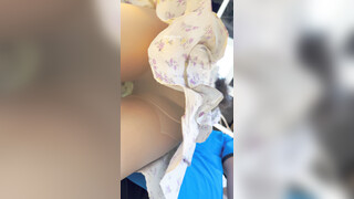 【KFC】极品牛仔裙少妇抓娃娃，弯腰时骚窄内露出一片阴唇风韵犹存骚气外露。清晰度极高2