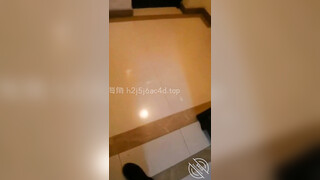 反差人妻 大神拿下住在楼下的极品骚货女邻居 大清早和邻居来一炮 (5)