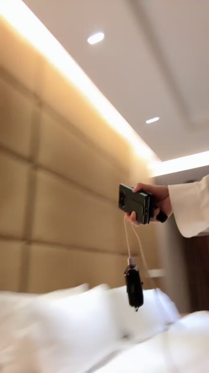 【小野老湿】爆浆女神，御姐健身老师福利，线下约炮土豪，被金主玩弄屁眼大力抽插 (3)