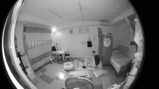 黑客破解家庭网络摄像头偷拍年轻夫妻的日常性生活少妇半夜总是 迷迷糊糊被舔逼一顿操 (3)