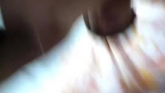 出租屋和刚才乡下出来的打工妹女友啪啪没啥性经验教她尝试各种姿势啪啪