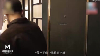 麻豆传媒MPG-0079物流猛操美少妇-白靖寒