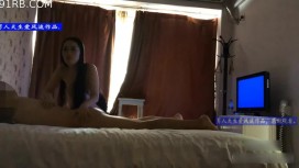 男人爱风流桑拿会所包房点了一位刚来不久的年轻美女技师跳艳舞挑逗丰满肥臀妹子被操疼了国语对白1080P原版