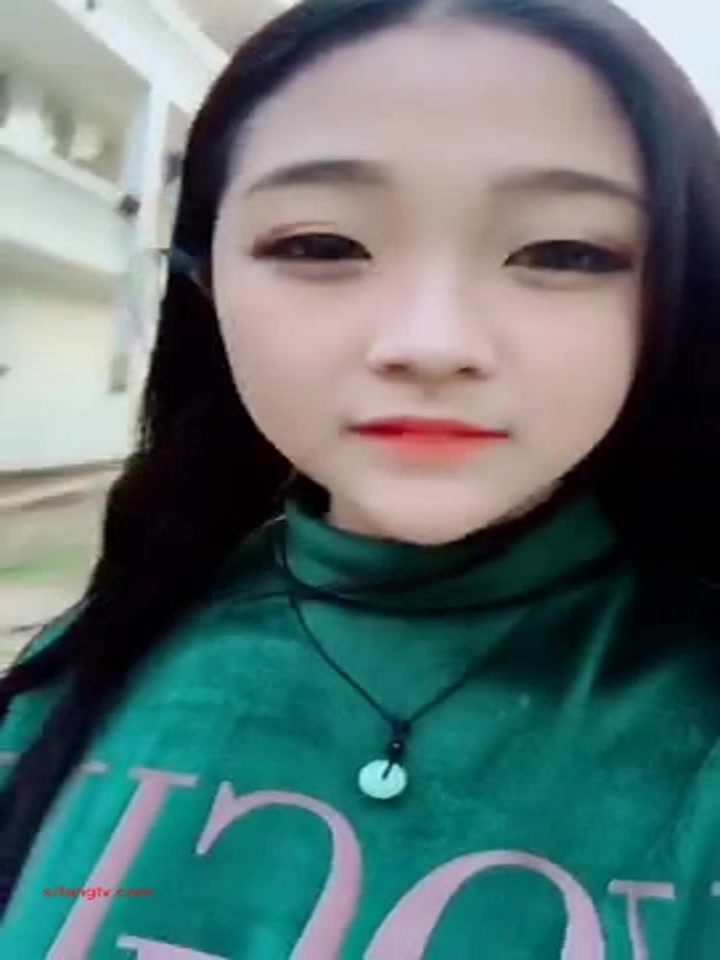 【裸特别档】19下半年终结篇 00后学妹朱柳X 大奶萝莉脸 秀身材 笔插穴自慰