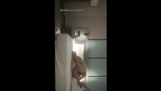 【秦总全国探花】酒店约操年轻嫩妹子上门啪啪，看着挺清纯肉肉型，胸大态度好，很是诱惑喜欢不要错过