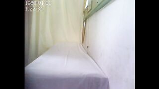 妇科小诊所男医生狂插美少妇的菊花，不明白的是这是检查哪门子