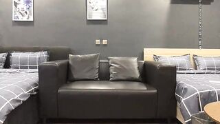 男爵全国探花约了个长相甜美高颜值妹子，穿上黑丝高跟鞋口交骑乘站立后人猛操
