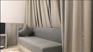 【小宝寻花】一晚上叫四个外围，遇到一个超机警的美女要浴室干，第四个成功开播，全程（某房版）