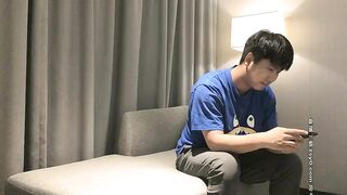 小宝寻花第二场约了个极品颜值甜美妹子啪啪，舌吻调情口交舔奶骑乘猛操呻吟娇喘诱人
