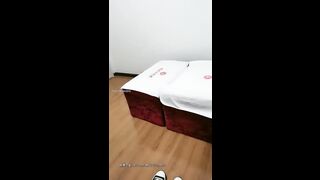 【Z先生探花】广东大哥深入足浴选妃偷拍，双飞小姐姐服务周到身材棒，后入白皙翘臀劲爆激情，高清源码录制【水印】