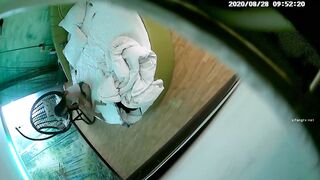 情趣酒店大圆床360摄像头偷拍小哥开好房等漂亮女友彻夜难眠早上才等来女友激情做爱