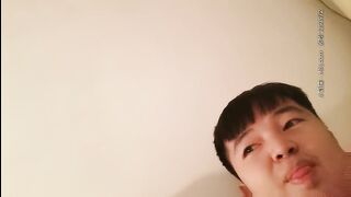 站街女探花胖表弟被拉皮条大妈带到出租屋里的淫窝搞了俩个颜值还可以的妹子据大妈介绍20分钟快餐要200元