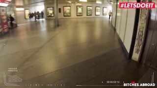 大鸡巴帅哥街头搭讪性感漂亮的留学生妹子 带回大房子里操逼 二十多公分长的鸡巴插的美女好爽