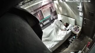 臻品360 主题酒店大屏幕电影房偷拍大学生情侣利用午休休息时间开房来一炮