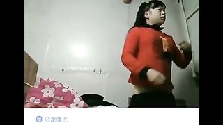 男子嫖娼干屁眼子正爽着、过程中要求看逼逼才发现是ST来，最后吵闹结束。