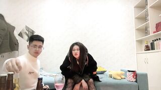 【白嫖探花】密码房，大胸女神，一直说不要 被大佬强上 手被咬出血 一片伤痕，真实刺激对白精彩泡良必看