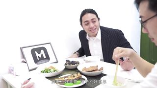 【超推荐❤️会尊享】麻豆传媒正统新作MD127-分享骚货老婆 强势调教处男晚辈晚輩 麻豆女神艾秋 高清720P原版首发