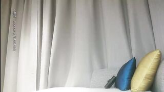 小马戈探花约了个黑衣牛仔裤妹子啪啪舌吻调情，69姿势舔逼连体丝袜后入猛操