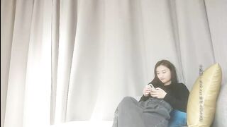 小马戈探花约了个黑衣牛仔裤妹子啪啪舌吻调情，69姿势舔逼连体丝袜后入猛操