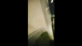 【军哥探花758】小区楼下苦等十五分钟，小少妇服务周到，毒龙好享受的表情，女人味十足风骚淫荡