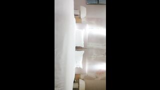 【小宝寻花】红内裤战神约战小萝莉，甜美乖巧，观音坐莲，翘臀抽插，画质向老金看齐