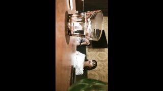【召唤师换妻探花】真实良家夫妻交换，吃饭聊天，做游戏调情，今夜娇小美女，貌美如花，刺激劲爆收藏佳作