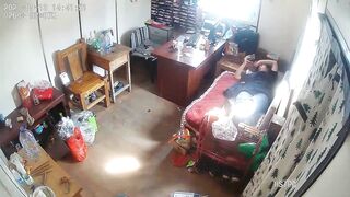九月最新流出黑客【破解摄像头】偷拍家族工厂办公室内偷情连续做爱三次