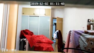 【极品稀缺另类摄像头】无良老公流出自己老婆居家生活监控日常片段 身材不错 屁股很圆润很翘