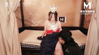 麻豆爱豆传媒 MAD036 苗疆少女 纵情泄欲的桃花蛊 文冰冰