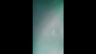 《骚宝》紧接第二个女客人，20多岁无毛骚穴，顶级大白美臀，按摩推屁股，按摩床上按着双腿爆插