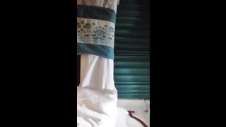 【西门探花】1000约上门兼职少妇，口活技术一流，风骚淫荡配合默契相当温柔，激情啪啪浪叫不断好刺激